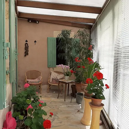 Du Chateau Les Cedres