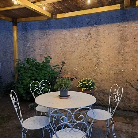 Du Chateau Les Cedres