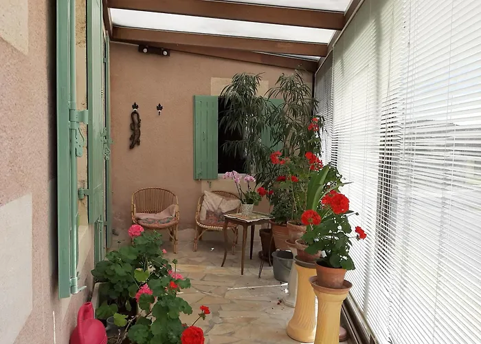 Du Chateau Les Cedres